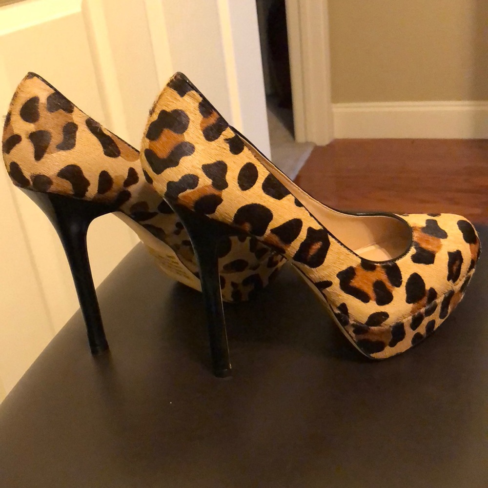 Heels - Picture 4 of 4